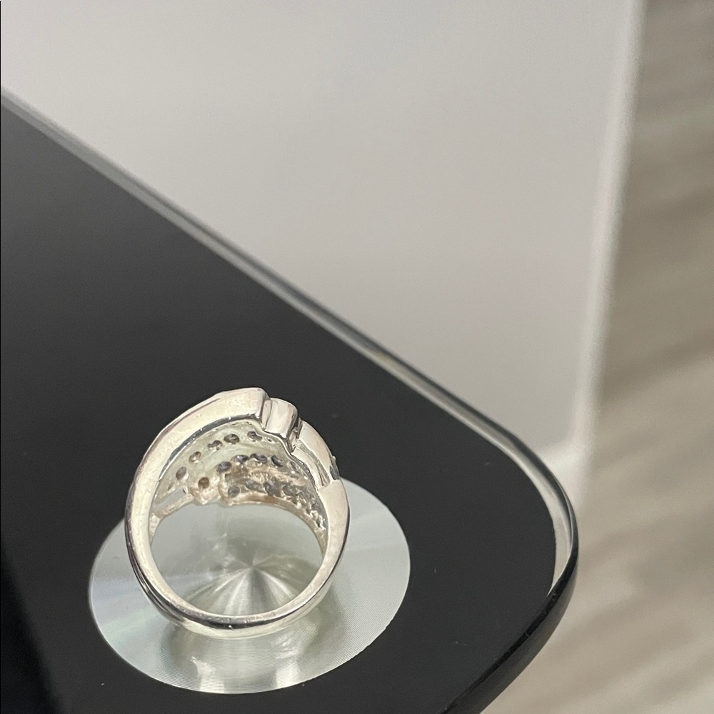 Sterling Silver Ring with Tanzanite Stones - Picture 5 of 10